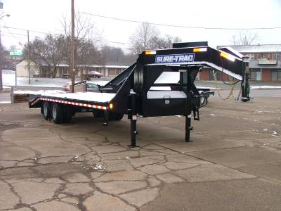 Sure-Trac Trailers - 2023 Sure-Trac 8.5x20+5 Gooseneck Heavy Duty Low Profile Beavertail Deckover 26K