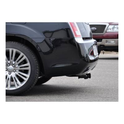 CURT - CURT 13093 Class III 2 in. Receiver Hitch - Image 4