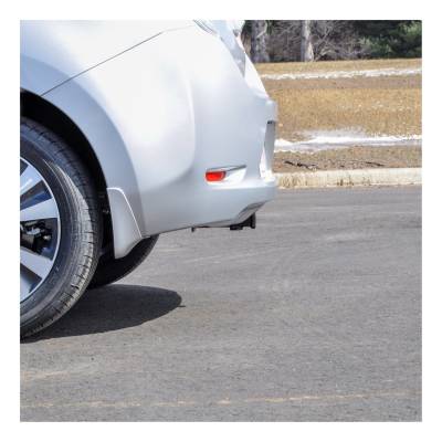 CURT - CURT 11396 Class I 1.25 in. Receiver Hitch - Image 4