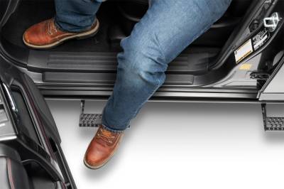 N-Fab - N-Fab T104RKR4RS4 RKR Cab Length Step System - Image 5