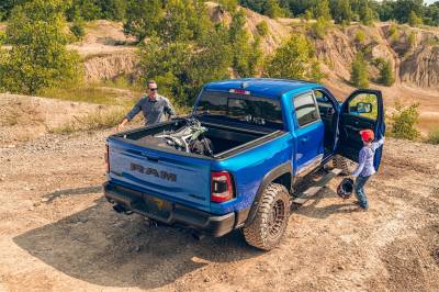 AMP Research - AMP Research 76364-01A PowerStep Plug-N-Play System - Image 5