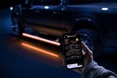 AMP Research - AMP Research 96152-01A Powerstep Vision - Image 4