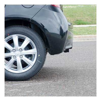 CURT - CURT 11480 Class I 1.25 in. Receiver Hitch - Image 4