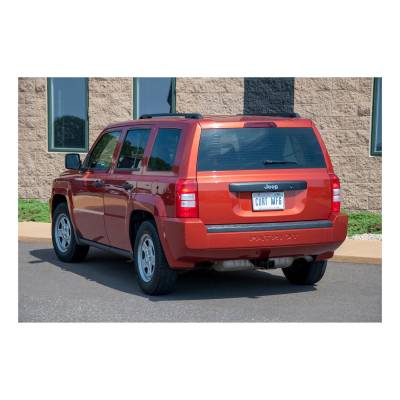 CURT - CURT 13548 Class III 2 in. Receiver Hitch - Image 2