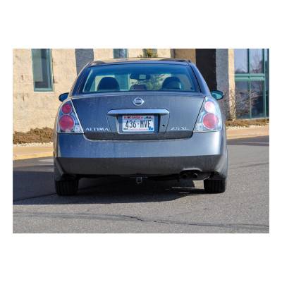 CURT - CURT 112643 Class I 1.25 in. Receiver Hitch - Image 3